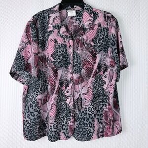 Nikki Women Pink Black Gray Animal Print Short Sleeve Collared Button Shirt‎ 16